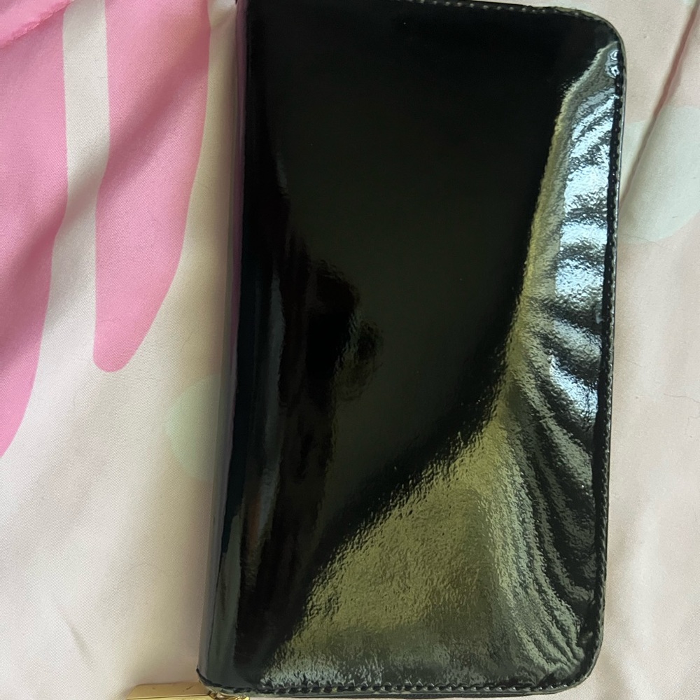 Tory Burch Shiny Black Leather Clutch - Picture 3 of 10